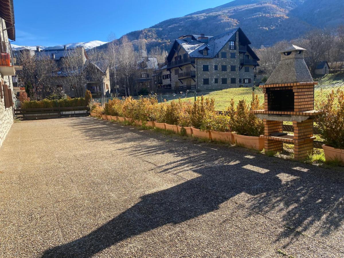 Check-In Casas Cumbre De Benasque Appartement Eriste Buitenkant foto